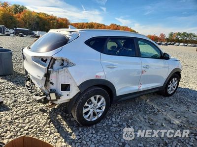 Trzecie zdjęcie samochodu z tyłu: 2019 HYUNDAI TUCSON VALUE VIN:KM8J3CA47KU886341 - miniatura
