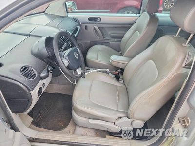Zdjęcie 7 z 12 samochodu: 2007 VOLKSWAGEN NEW BEETLE 2.5L VIN:3VWEW31C97M518627 - miniatura