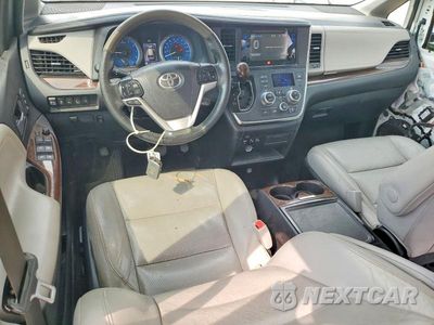 Zdjęcie 8 z 13 samochodu: 2015 TOYOTA SIENNA LIMITED 7-PASSENGER VIN:5TDYK3DC9FS527804 - miniatura