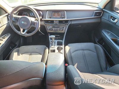Zdjęcie 8 z 12 samochodu: 2017 KIA OPTIMA LX VIN:5XXGT4L32HG124185 - miniatura