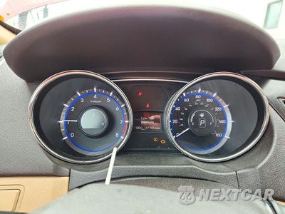 Zdjęcie 9 z 12 samochodu: 2013 HYUNDAI SONATA LIMITED VIN:5NPEC4AC4DH787184 - miniatura