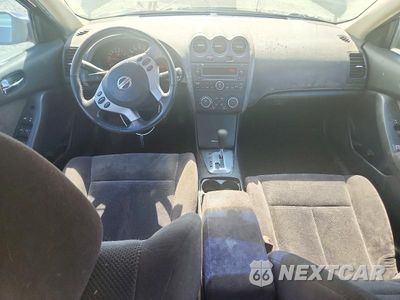 Zdjęcie 8 z 11 samochodu: 2003 NISSAN ALTIMA 2.5 VIN:1N4AL11D03C233873 - miniatura