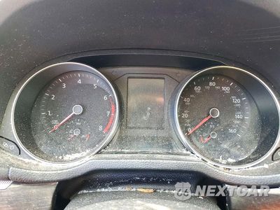 Zdjęcie 9 z 12 samochodu: 2017 VOLKSWAGEN PASSAT SE VIN:1VWGT7A36HC002494 - miniatura