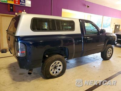 Trzecie zdjęcie samochodu z tyłu: 2005 CHEVROLET SILVERADO K1500 VIN:1GCEK14C88Z242911 - miniatura