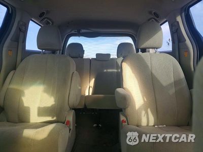 Zdjęcie 10 z 13 samochodu: 2011 TOYOTA SIENNA BASE 7-PASSENGER VIN:5TDKA3DC4BS005889 - miniatura