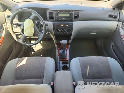 Zdjęcie 8 z 12 samochodu: 2008 TOYOTA COROLLA LE VIN:1NXBR32E48Z001774 - miniatura