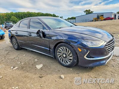 Czwarte zdjęcie samochodu z boku: 2021 HYUNDAI SONATA HYBRID SEL VIN:KMHL34JJ4MA024350 - miniatura