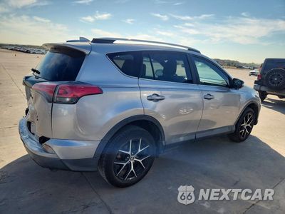Trzecie zdjęcie samochodu z tyłu: 2016 TOYOTA RAV4 SE VIN:2T3JFREV0GW434355 - miniatura