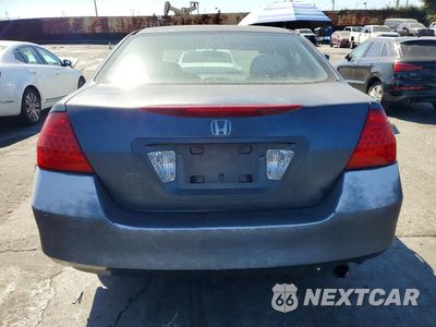Zdjęcie 6 z 12 samochodu: 2006 HONDA ACCORD LX VIN:1HGCM56426A055031 - miniatura