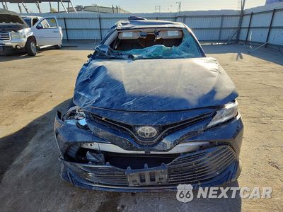 Piąte zdjęcie samochodu w środku: 2019 TOYOTA CAMRY LE VIN:4T1B11HK5KU685864 - miniatura