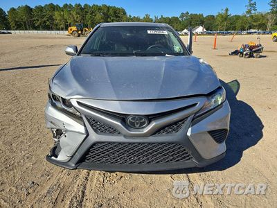 Piąte zdjęcie samochodu w środku: 2020 TOYOTA CAMRY SE VIN:4T1G11AK7LU383459 - miniatura
