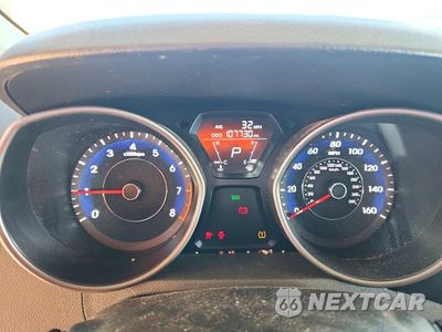Zdjęcie 9 z 12 samochodu: 2012 HYUNDAI ELANTRA LIMITED VIN:5NPDH4AE0CH090124 - miniatura