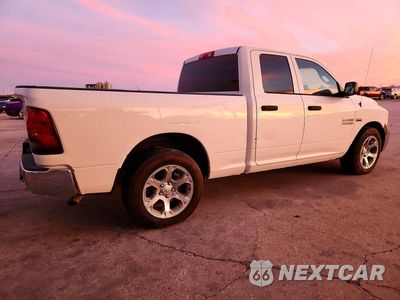 Trzecie zdjęcie samochodu z tyłu: 2018 RAM 1500 ST VIN:1C6RR6FT9JS161333 - miniatura