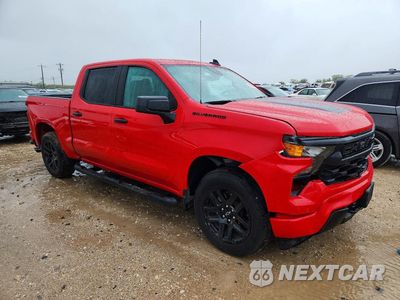 Czwarte zdjęcie samochodu z boku: 2023 CHEVROLET SILVERADO C1500 CUSTOM VIN:1GCPABEK1PZ151890 - miniatura