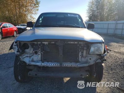 Piąte zdjęcie samochodu w środku: 2003 TOYOTA TACOMA V6 VIN:5TEWN72N23Z184360 - miniatura