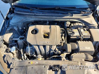 Zdjęcie 11 z 12 samochodu: 2017 HYUNDAI ELANTRA LIMITED VIN:5NPD84LF7HH019919 - miniatura