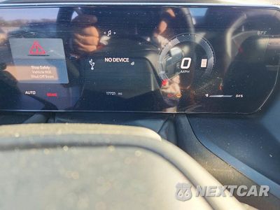 Zdjęcie 9 z 12 samochodu: 2024 DODGE CHARGER DAYTONA SCAT PACK VIN:2C3CDBDKXRR204868 - miniatura