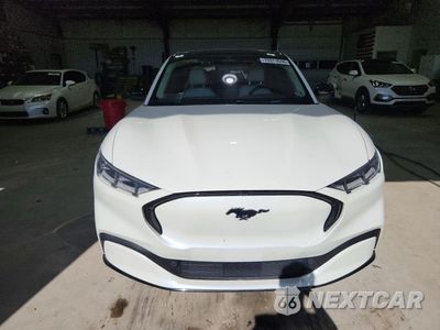 Piąte zdjęcie samochodu w środku: 2022 FORD MUSTANG MACH-E PREMIUM VIN:3FMTK3SS6NMA25167 - miniatura