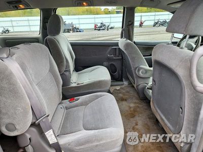 Zdjęcie 11 z 13 samochodu: 2010 TOYOTA SIENNA CE 7-PASSENGER VIN:5TDKK4CC7AS325727 - miniatura