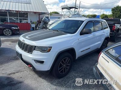 Drugie zdjęcie samochodu z przodu: 2017 JEEP GRAND CHEROKEE TRAILHAWK VIN:1C4RJFLT8HC610249 - miniatura