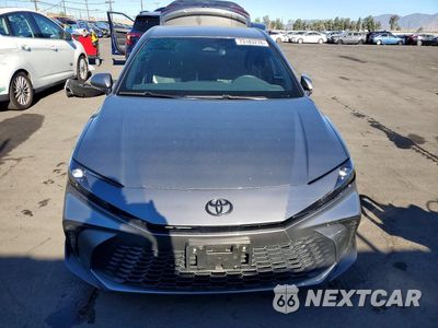 Piąte zdjęcie samochodu w środku: 2025 TOYOTA CAMRY SE VIN:4T1DAACK9SU565887 - miniatura