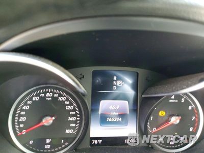 Zdjęcie 9 z 12 samochodu: 2015 MERCEDES-BENZ C 300 VIN:55SWF4JB0FU077802 - miniatura
