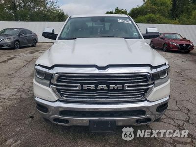 Piąte zdjęcie samochodu w środku: 2022 RAM 1500 LARAMIE VIN:1C6SRFJM5NN132529 - miniatura