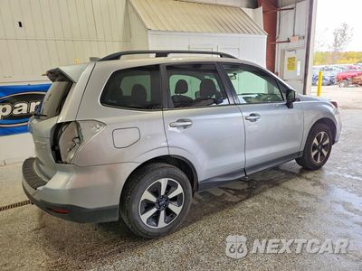 Trzecie zdjęcie samochodu z tyłu: 2017 SUBARU FORESTER 2.5I PREMIUM VIN:JF2SJAEC0HH810127 - miniatura