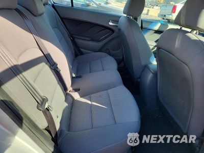Zdjęcie 10 z 12 samochodu: 2017 KIA FORTE LX VIN:3KPFK4A72HE045404 - miniatura