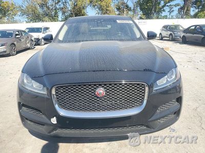 Piąte zdjęcie samochodu w środku: 2020 JAGUAR F-PACE PREMIUM VIN:SADCJ2FX5LA629265 - miniatura