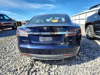 Zdjęcie 6 z 12 samochodu: 2014 TESLA MODEL S VIN:5YJSA1H18EFP56144 - miniatura