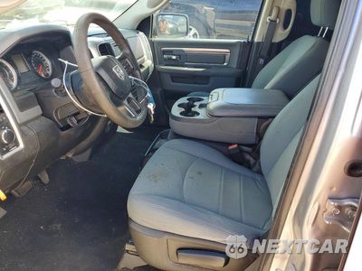 Zdjęcie 7 z 13 samochodu: 2019 RAM 1500 CLASSIC SLT VIN:1C6RR6TT2KS613001 - miniatura