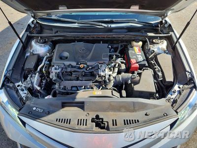 Zdjęcie 11 z 12 samochodu: 2018 TOYOTA CAMRY L VIN:4T1B11HK8JU119650 - miniatura