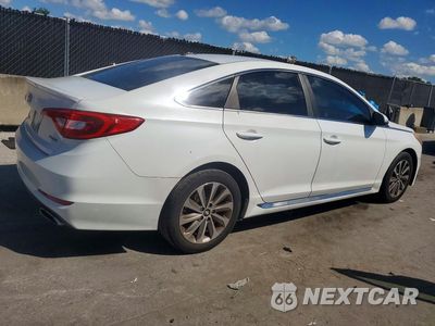 Trzecie zdjęcie samochodu z tyłu: 2015 HYUNDAI SONATA SPORT VIN:5NPE34AF4FH035367 - miniatura