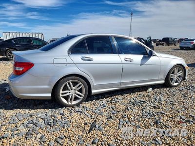 Trzecie zdjęcie samochodu z tyłu: 2013 MERCEDES-BENZ C 300 4MATIC VIN:WDDGF8AB2DR281706 - miniatura