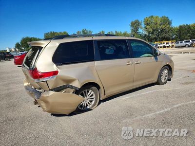 Trzecie zdjęcie samochodu z tyłu: 2011 TOYOTA SIENNA XLE 8-PASSENGER VIN:5TDYK3DC9BS006494 - miniatura