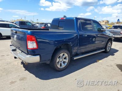 Trzecie zdjęcie samochodu z tyłu: 2019 RAM 1500 BIG HORN/LONE STAR VIN:1C6RREFT2KN666396 - miniatura