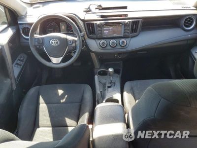Zdjęcie 8 z 13 samochodu: 2017 TOYOTA RAV4 LE VIN:2T3BFREV9HW557965 - miniatura