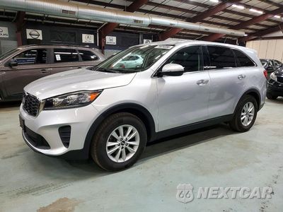 2019 KIA SORENTO LX 5XYPGDA38KG568715 - główne zdjęcie licytacji z USA - miniatura
