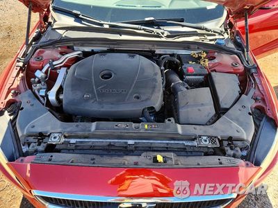 Zdjęcie 11 z 12 samochodu: 2020 VOLVO S60 T5 MOMENTUM VIN:7JR102FK1LG042229 - miniatura