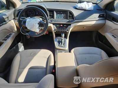 Zdjęcie 8 z 12 samochodu: 2017 HYUNDAI ELANTRA VALUE EDITION VIN:5NPD84LF4HH189302 - miniatura