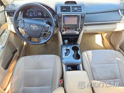 Zdjęcie 8 z 12 samochodu: 2012 TOYOTA CAMRY HYBRID XLE VIN:4T1BD1FK9CU031350 - miniatura