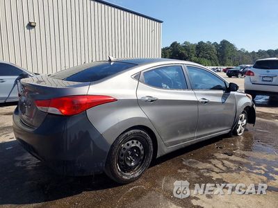 Trzecie zdjęcie samochodu z tyłu: 2013 HYUNDAI ELANTRA GLS VIN:5NPDH4AE7DH197589 - miniatura