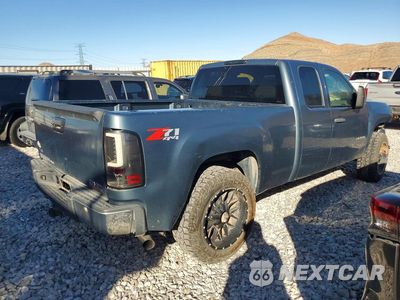 Trzecie zdjęcie samochodu z tyłu: 2011 GMC SIERRA K1500 SLE VIN:1GTR2VE34BZ105673 - miniatura