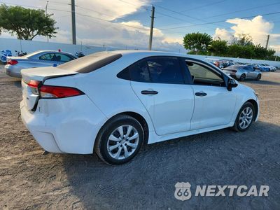 Trzecie zdjęcie samochodu z tyłu: 2020 TOYOTA COROLLA LE VIN:JTDEPRAEXLJ079627 - miniatura