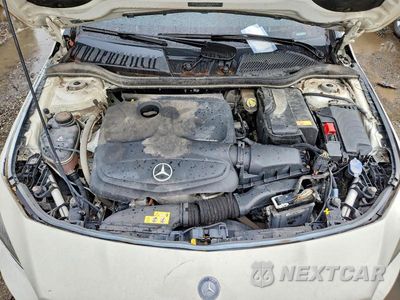 Zdjęcie 11 z 12 samochodu: 2016 MERCEDES-BENZ CLA 250 4MATIC VIN:WDDSJ4GB1GN329488 - miniatura