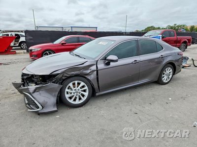 2021 TOYOTA CAMRY LE 4T1C11AK0MU615948 - główne zdjęcie licytacji z USA - miniatura