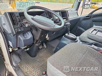 Zdjęcie 8 z 12 samochodu: 2025 ISUZU NRR BOX TRUCK VIN:54DE5W1D3SSR01197 - miniatura