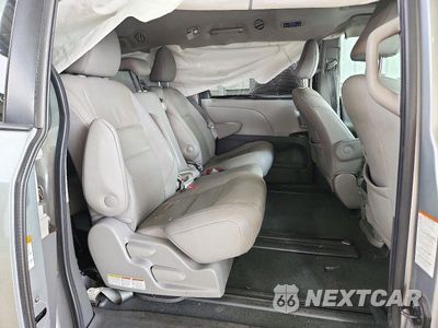 Zdjęcie 11 z 13 samochodu: 2020 TOYOTA SIENNA XLE 8-PASSENGER VIN:5TDYZ3DC0LS039204 - miniatura