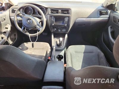 Zdjęcie 8 z 12 samochodu: 2016 VOLKSWAGEN JETTA SE VIN:3VWD67AJXGM297007 - miniatura